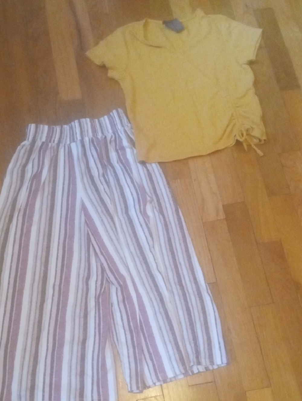 Yellow Short-Sleeve Tie-Hem Top with Striped Wide-Leg Gaucho Pants, girl 10